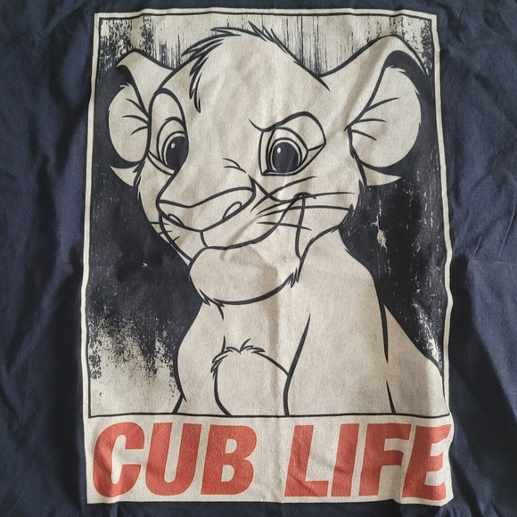 Disney Cub Life Graphic Tee, Unisex Size L - Picture 2 of 4